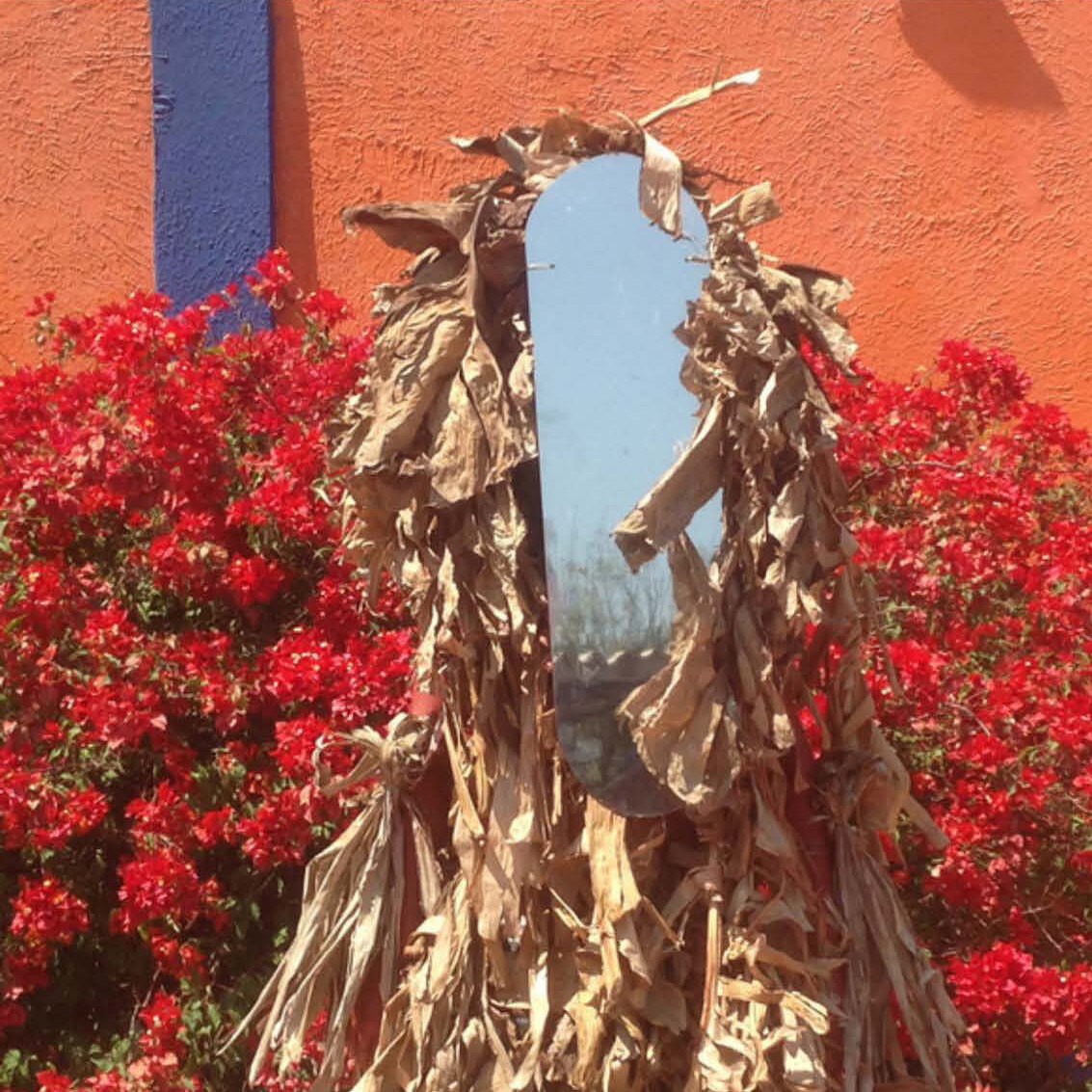 El espiritu Africano y su raja en el espejo (Autoretrato)