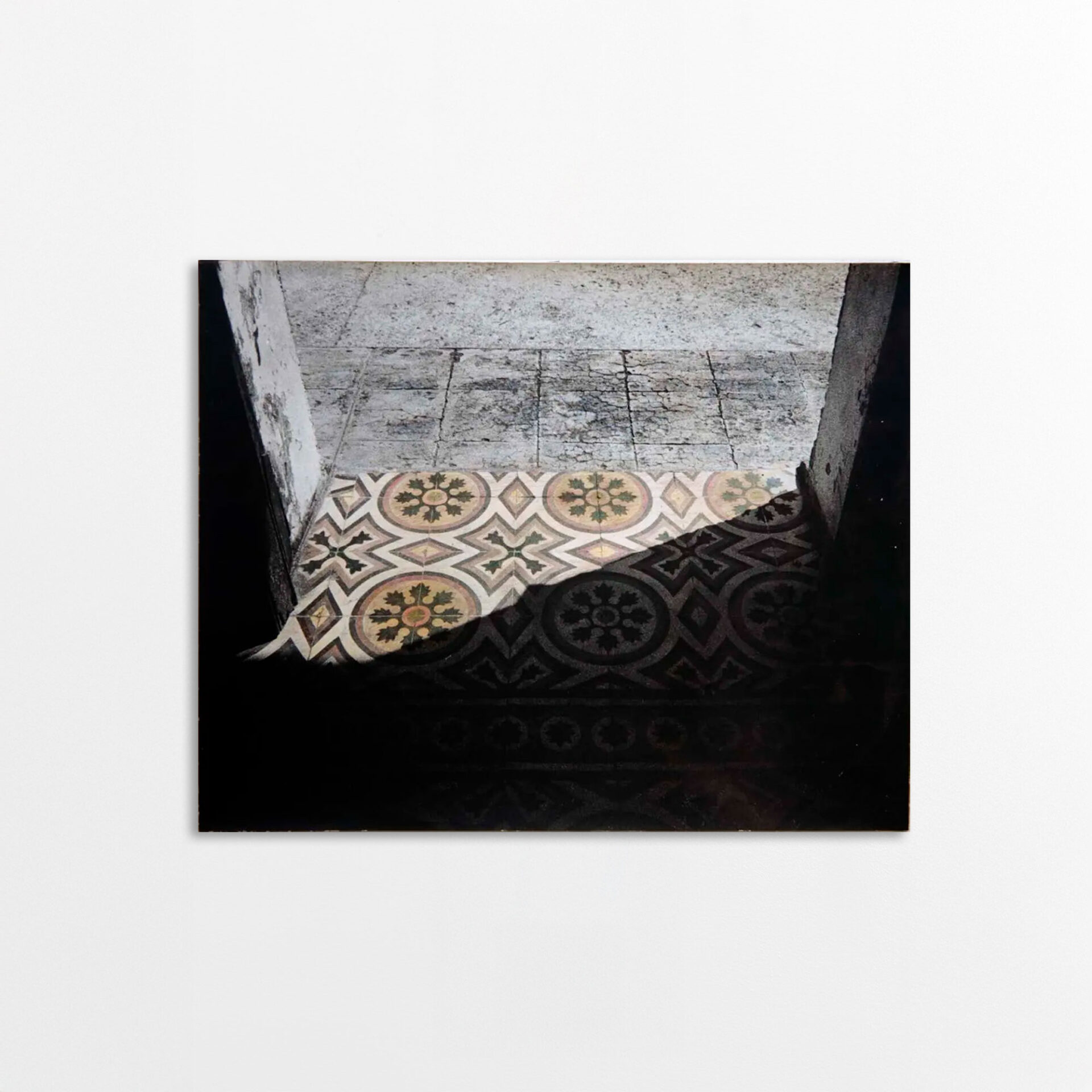 De la serie: Interiores – Ciudad Solar